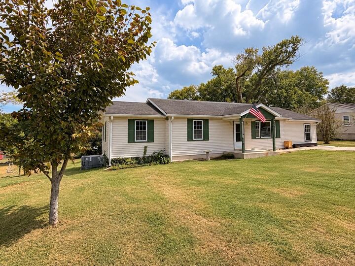 Property Photo: 203 Academy Ave TN 37012