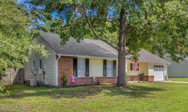 Property Photo:  507 Crissy Drive  NC 28540 