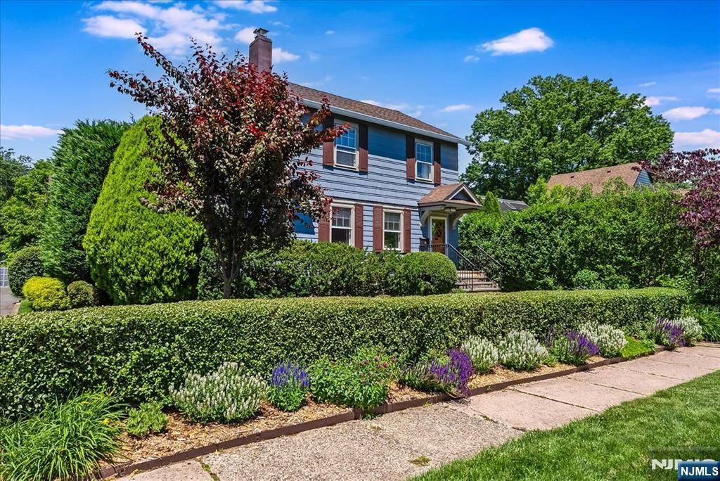 Property Photo:  44 Dodd Street  NJ 07042 