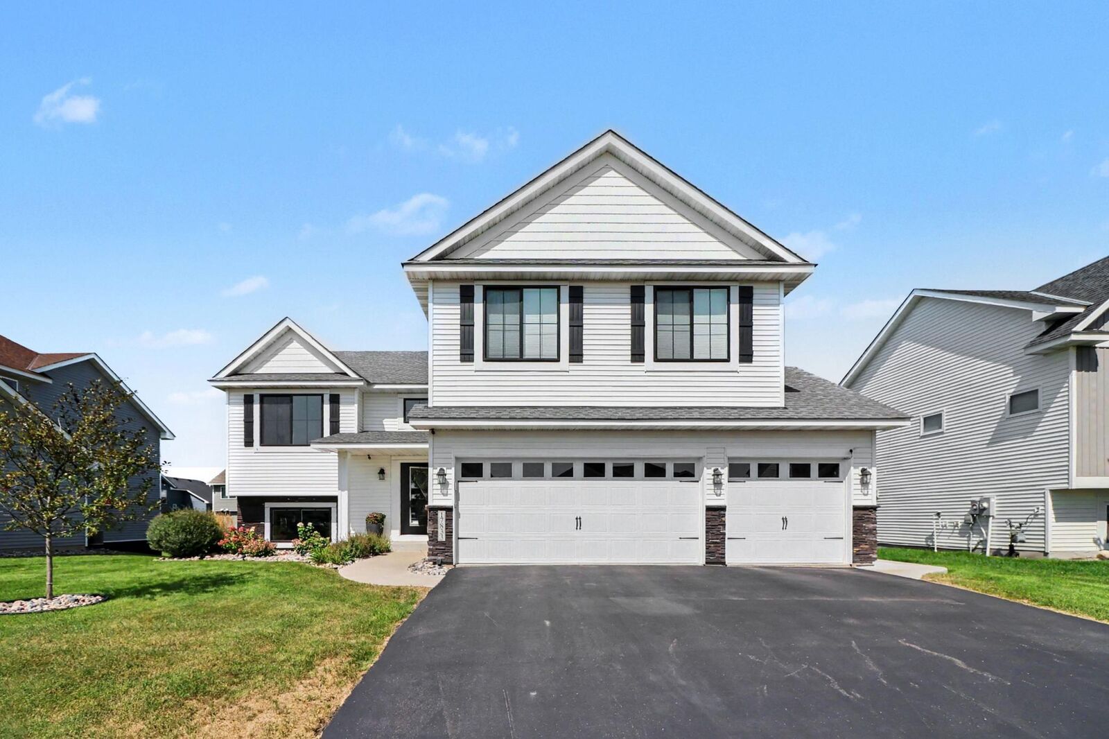 Property Photo:  17833 Essex Lane  MN 55044 