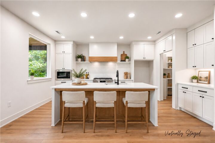 Property Photo:  76 Cromarty Drive  AR 72715 