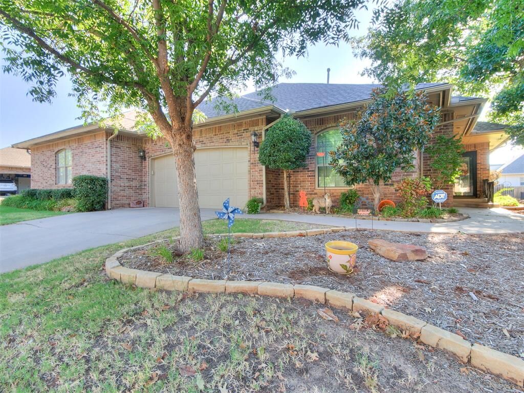 Property Photo:  15908 Sonoma Court  OK 73013 