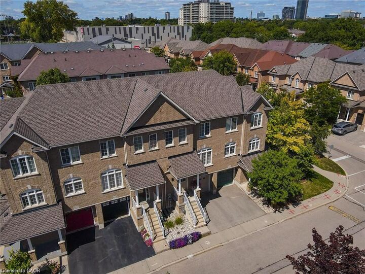 Property Photo: 110 Highland Road E 86 ON N2M 3S1