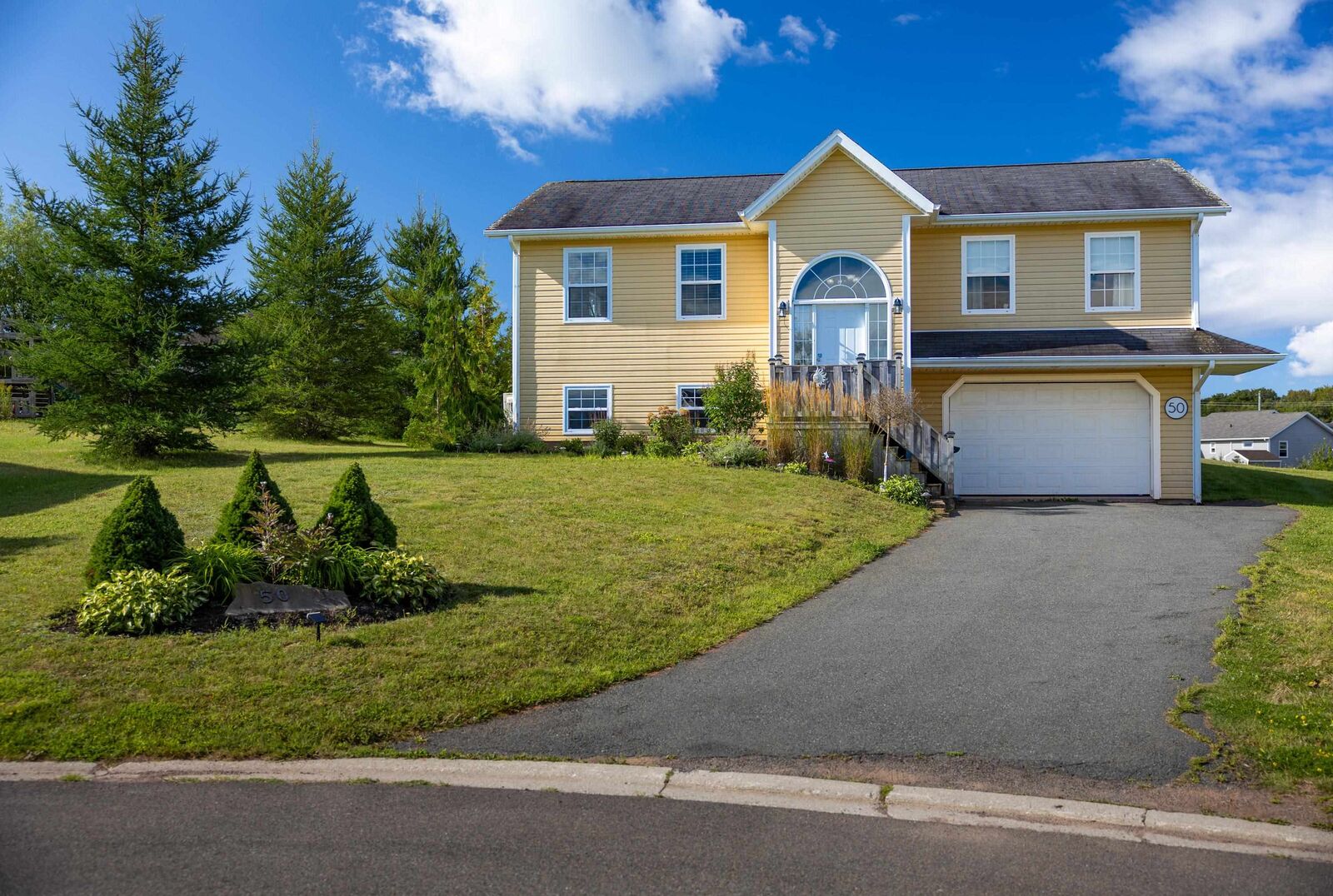 Property Photo: 50 Maclauchlan Drive PE C1B 1M2