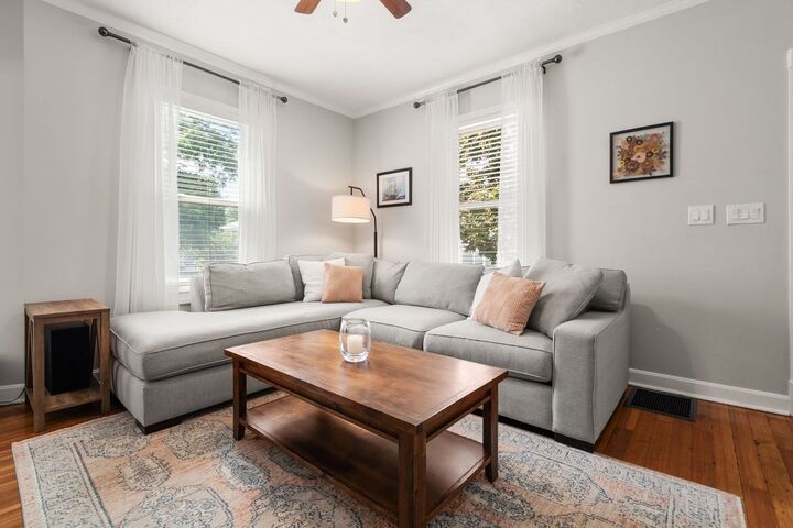 Property Photo:  9 Tappan St 9  MA 02176 