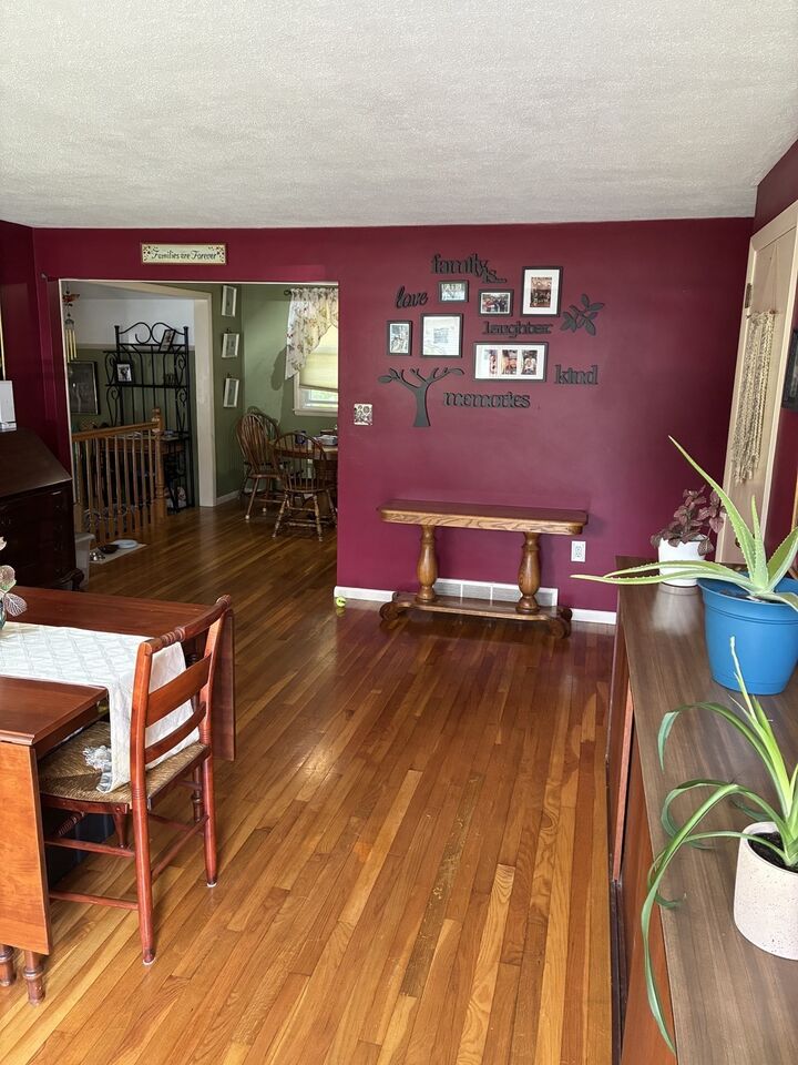 Property Photo:  89 Porter Rd  MA 01752 