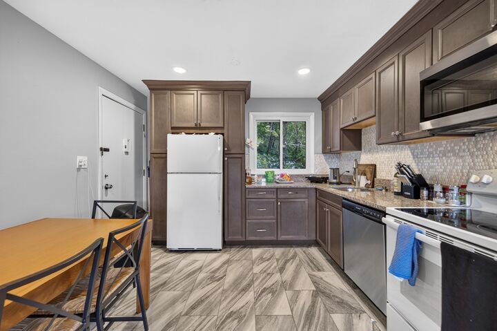 Property Photo:  30 Jacqueline Road  MA 02452 