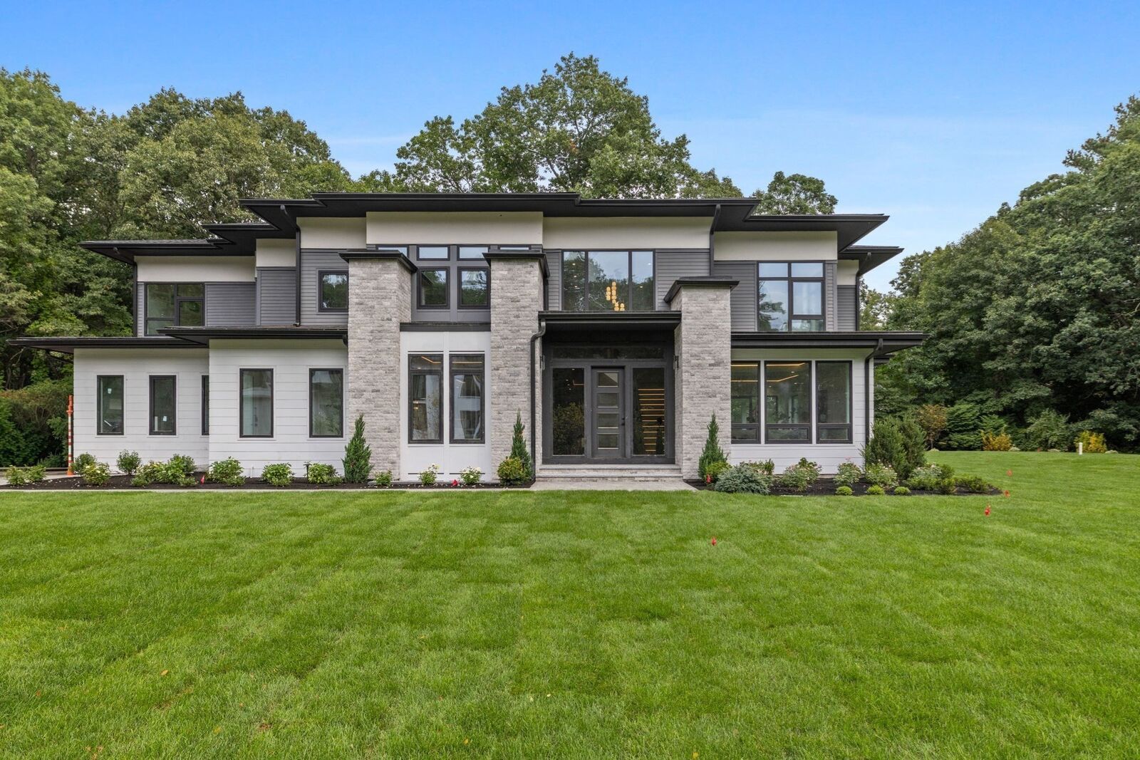 Property Photo:  50 Willard  MA 02493 
