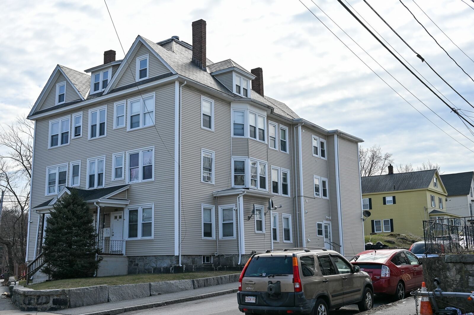 Property Photo: 781 Lawrence St MA 01852