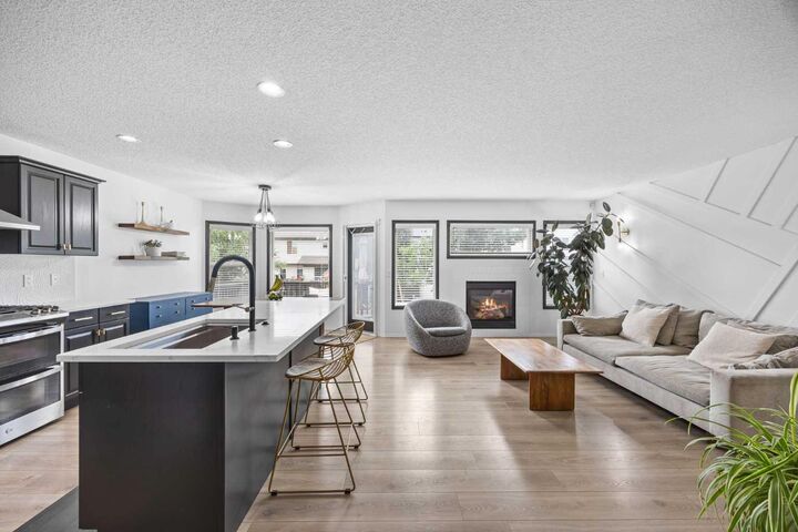 Property Photo:  164 Silverado Range Close SW  AB T2X 0C2 