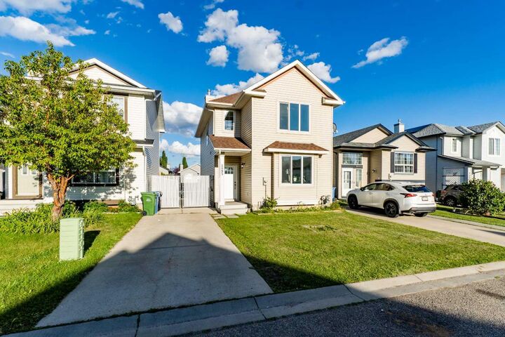 Property Photo: 1095 Bridlemeadows Manor SW AB T2Y 4L1