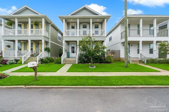 Property Photo:  921 W Jackson St  FL 32501 
