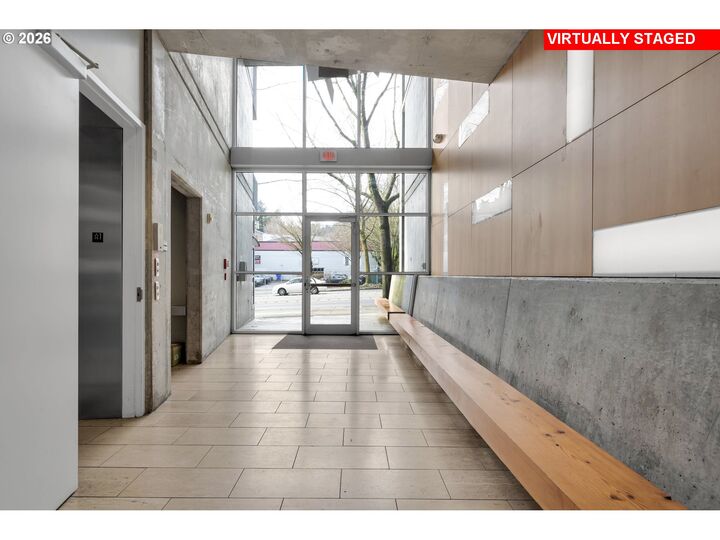 Property Photo:  1234 SW 18th Ave 301  OR 97205 