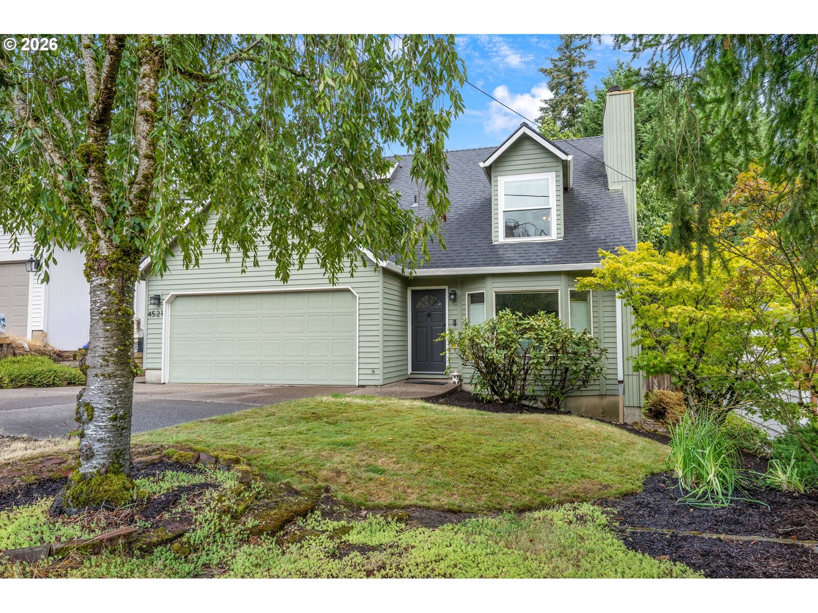 Property Photo:  4521 SW Brugger St  OR 97219 