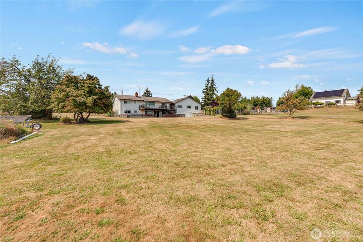 Property Photo:  6116  Vista Drive  WA 98248 