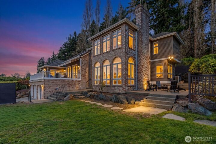 Property Photo: 4550 49th Avenue NE WA 98105