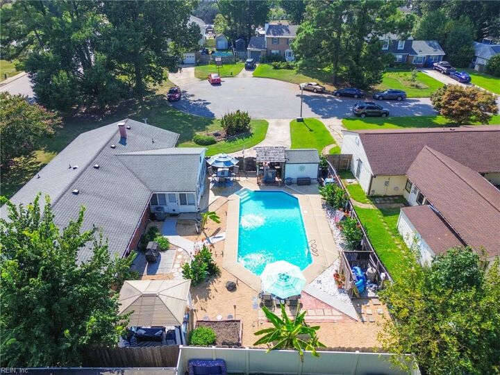Property Photo:  608 Brookside Ct  VA 23452 
