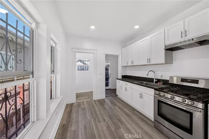Property Photo: 427 E 43rd Street CA 90011