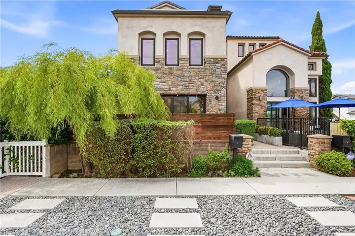 Property Photo:  1017 Delaware  CA 92648 