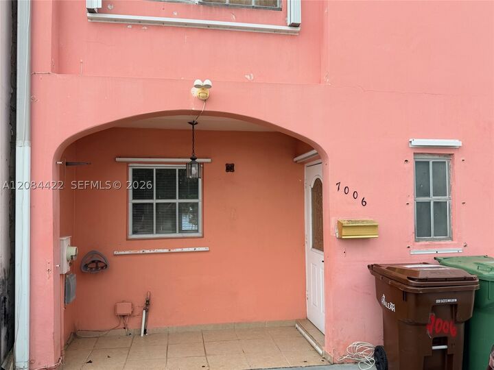 Property Photo:  7006 W 17th Ct  FL 33014 