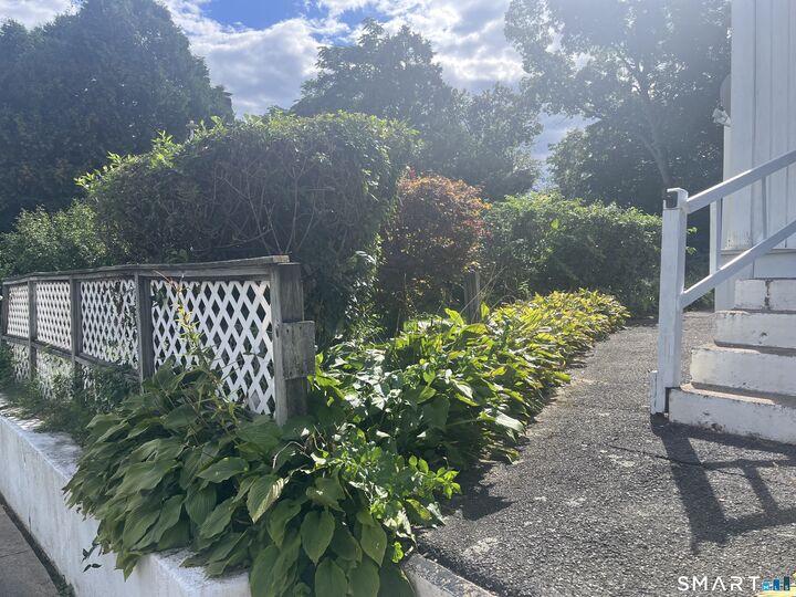 Property Photo:  18 Summit Street  CT 06418 