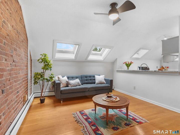 Property Photo: 146 Everit Street E CT 06511