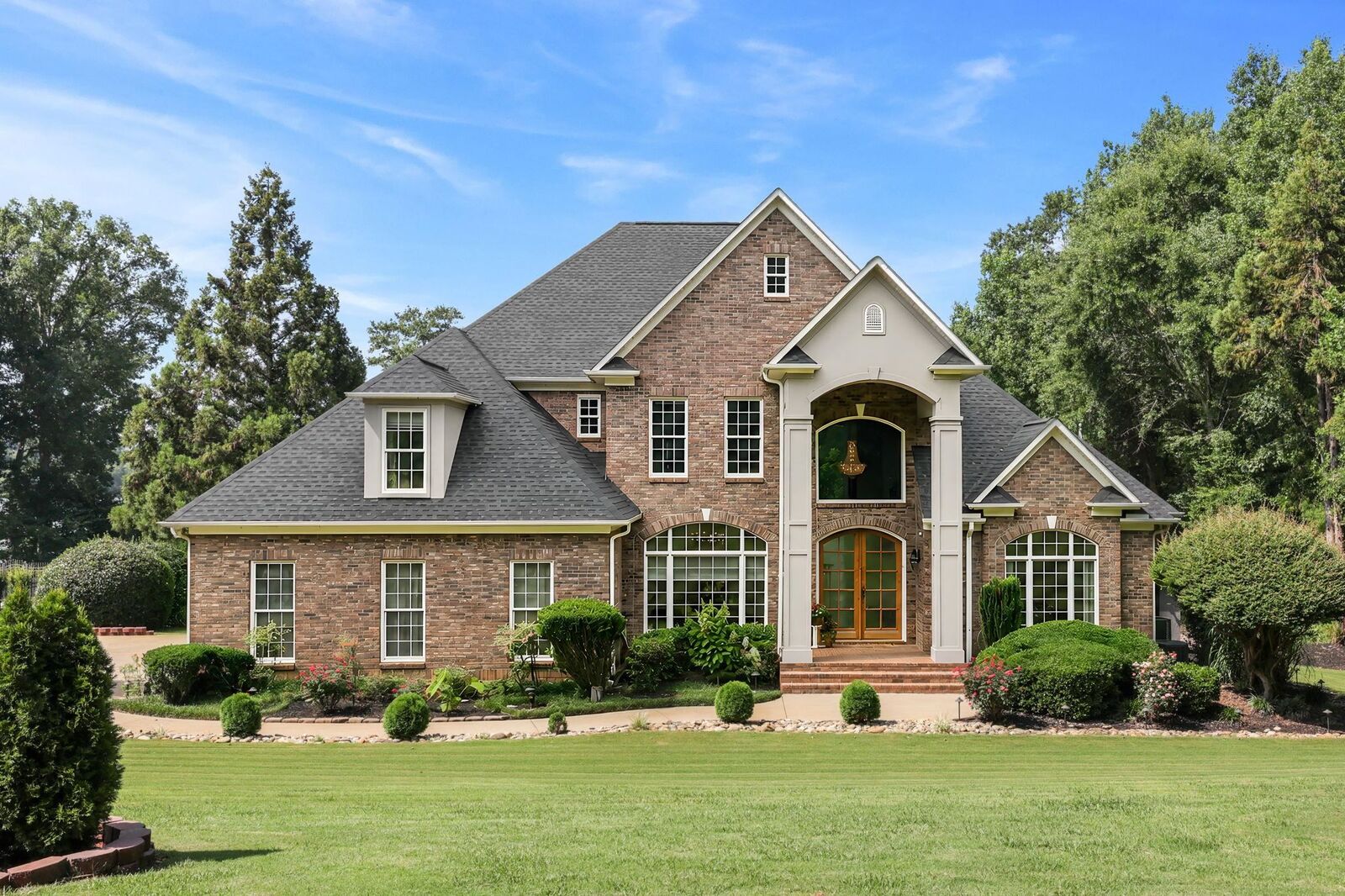 Property Photo: 227 Woodlake Drive SC 29301