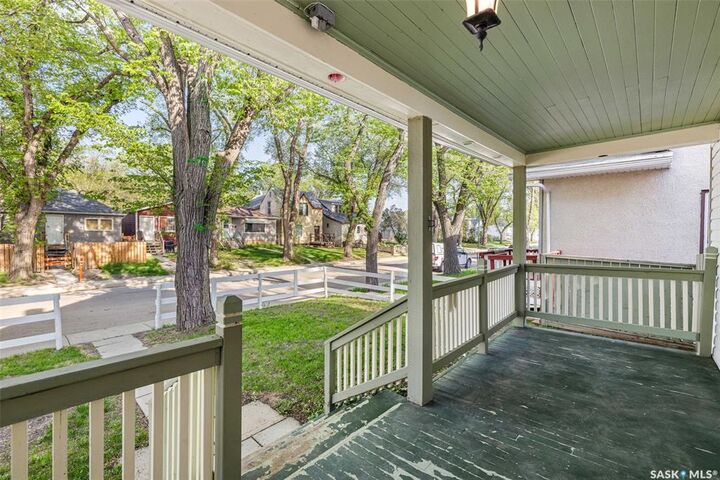 Property Photo:  1422 Cameron Street  SK S4T 2T4 