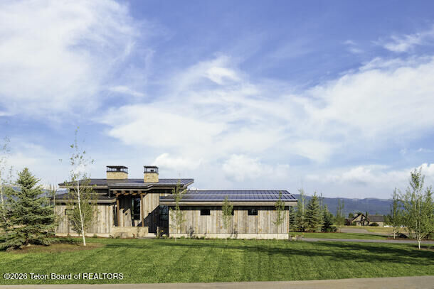 Property Photo: 940 Mtn Bluebird Court ID 83422
