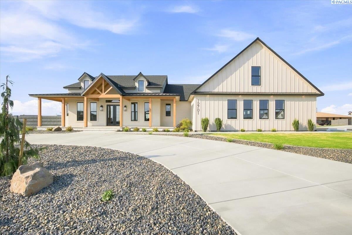 Property Photo:  12701 Clark Fork Dr  CA 93301 