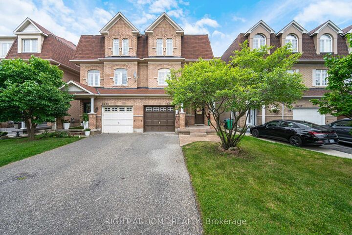 Property Photo:  3388 Southwick Street  ON L5M 7L5 
