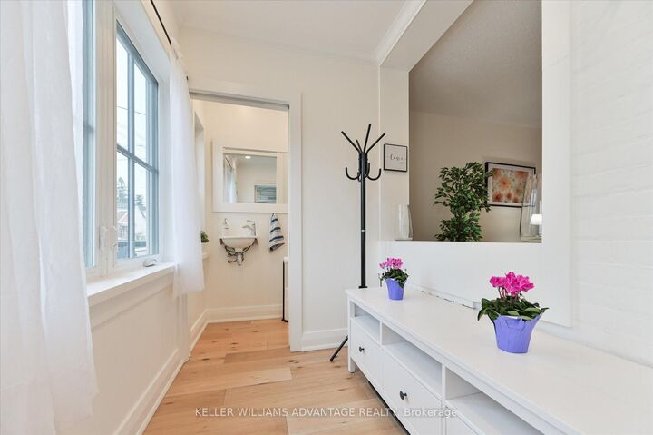 Property Photo:  294 Cedarvale Avenue  ON M4C 4K4 