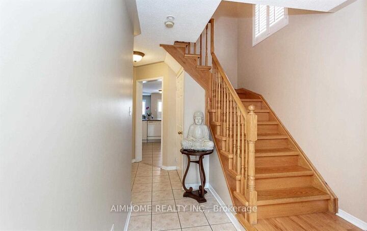 Property Photo:  34 Raymond Bartlett Avenue  ON L3R 5H7 
