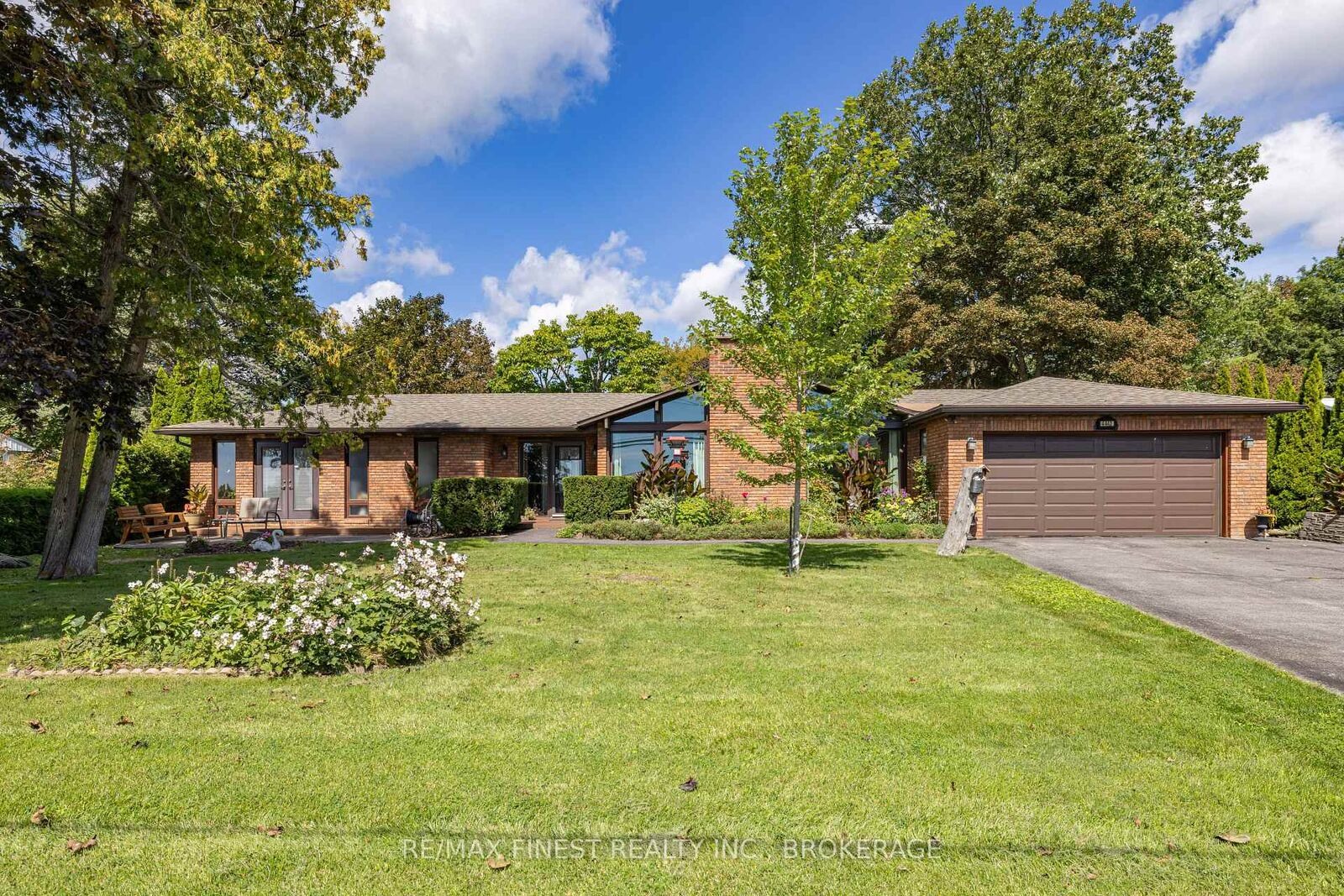 Photo de la propriété:  4443 Bath Road  ON K7N 1A1 