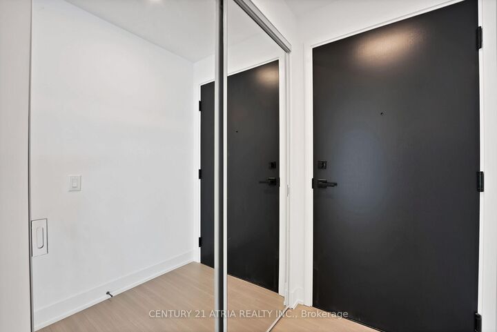 Property Photo:  36 Olive Avenue 1602  ON M2N 4P9 