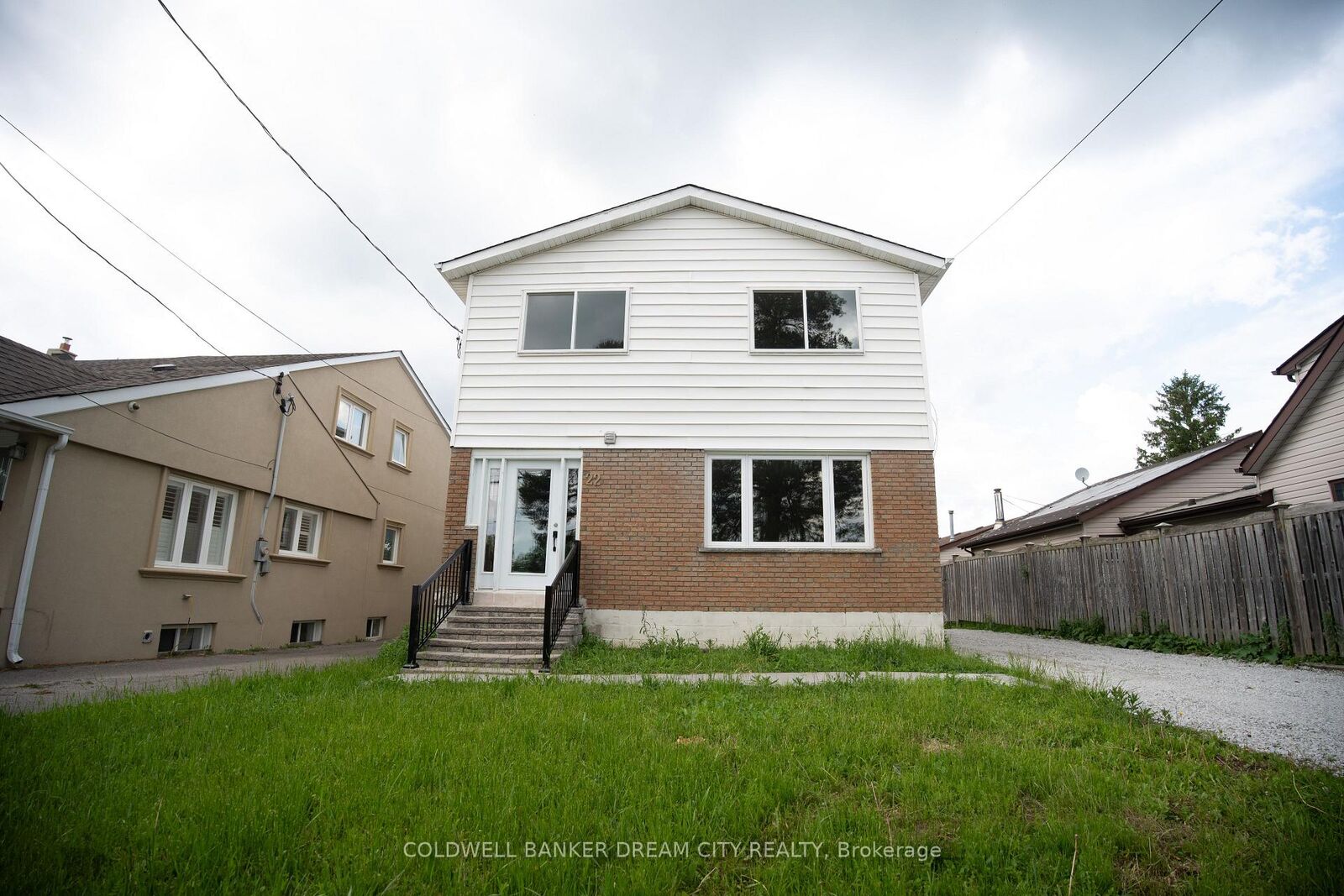 Property Photo: 22 Elm Grove Avenue Upper ON L4E 2T1
