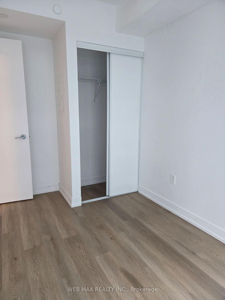 Property Photo:  1 Jarvis Street 815  ON L8R 3J2 