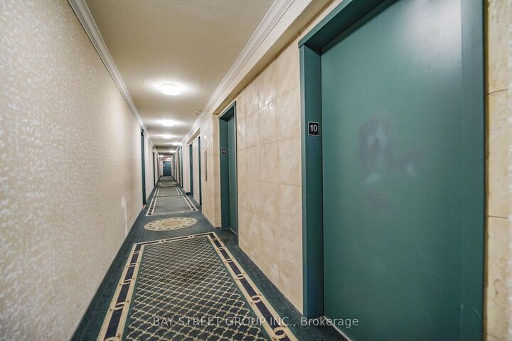 Property Photo:  40 Homewood Avenue 1016  ON M4Y 2K2 