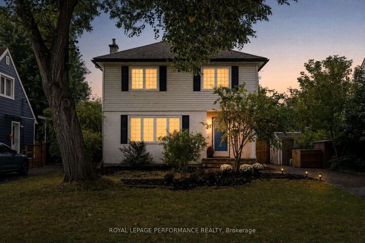 Property Photo:  814 Raglan Avenue  ON K1G 1M4 
