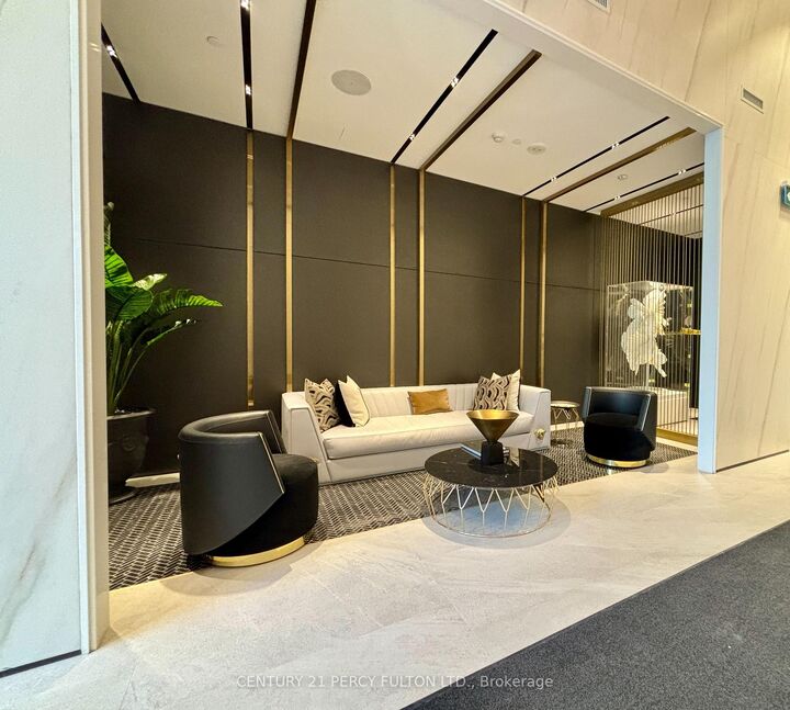 Property Photo:  319 Jarvis Street 1717  ON M5B 0C8 