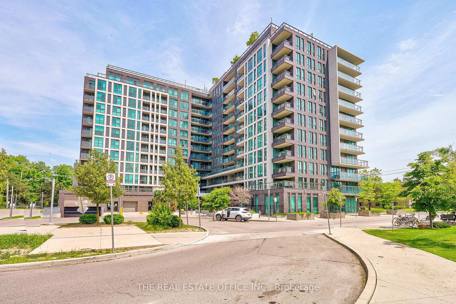 Property Photo: 80 Esther Lorrie Drive 715 ON M9W 4V1