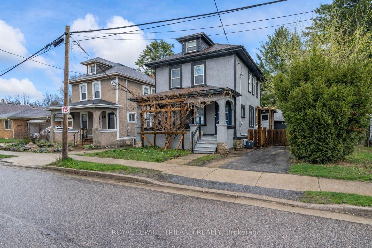 Property Photo:  41 Gunn Street  ON N6G 1C6 