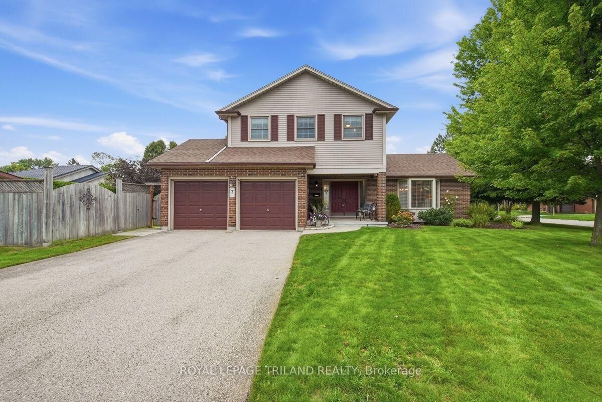 Property Photo:  7 Glenview Crescent  ON N5X 2P8 