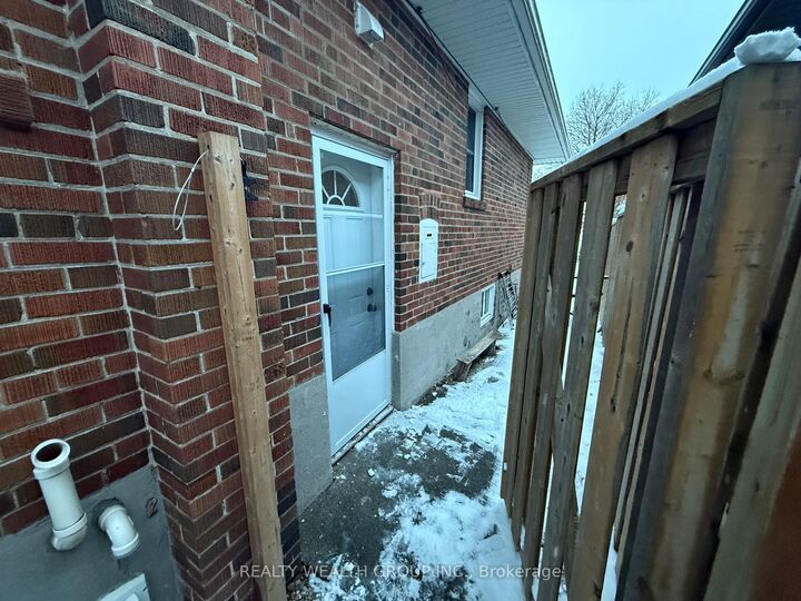 Property Photo: 82 Elvaston Drive Bsmt ON M4A 1N6
