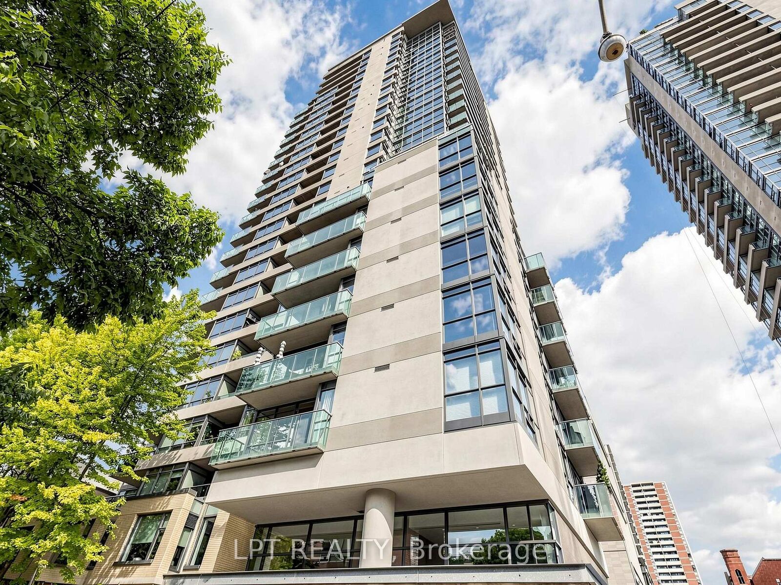 Property Photo:  285 Mutual Street 1108  ON M4Y 3C5 