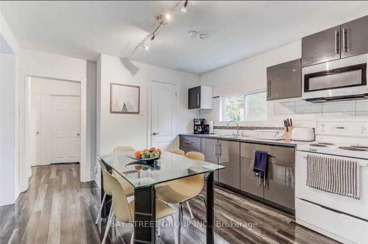 Property Photo:  378 Drewry Avenue  ON M2R 2K4 