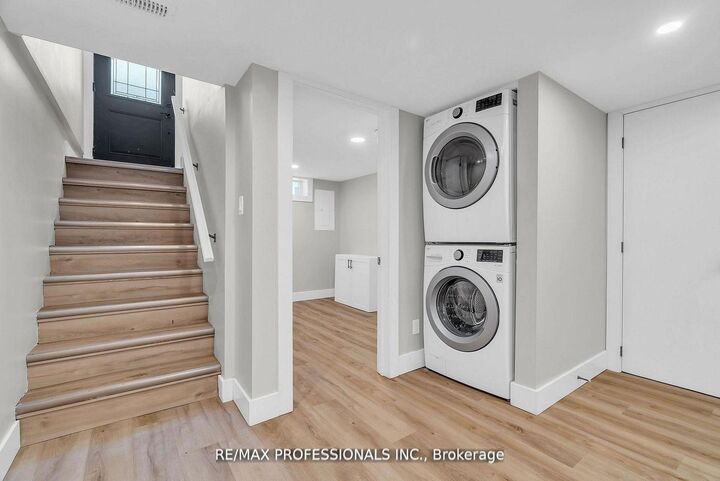 Property Photo:  139 Byron Avenue Lower  ON N2C 1Z7 