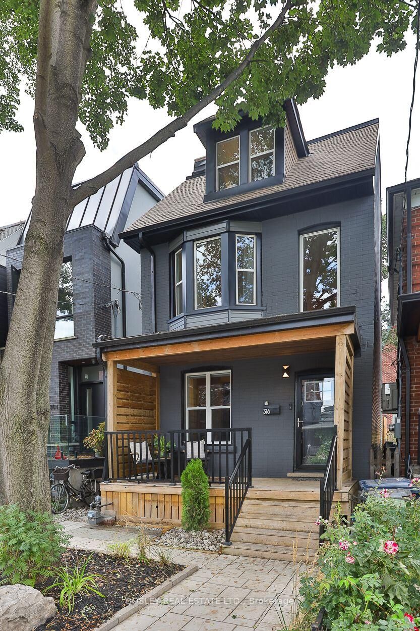 Property Photo:  316 Brock Avenue  ON M6K 2M4 