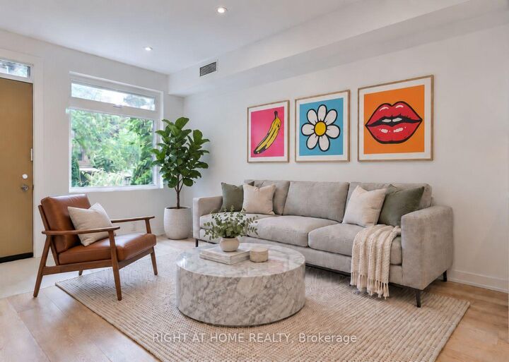 Property Photo:  266 Indian Grove 1-Main Floor  ON M6P 2H5 