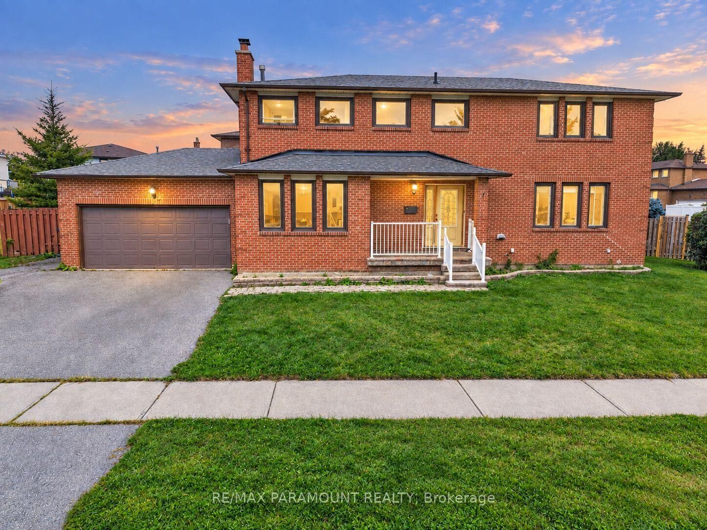 Property Photo:  177 Weybridge Trail  ON L6V 3S6 
